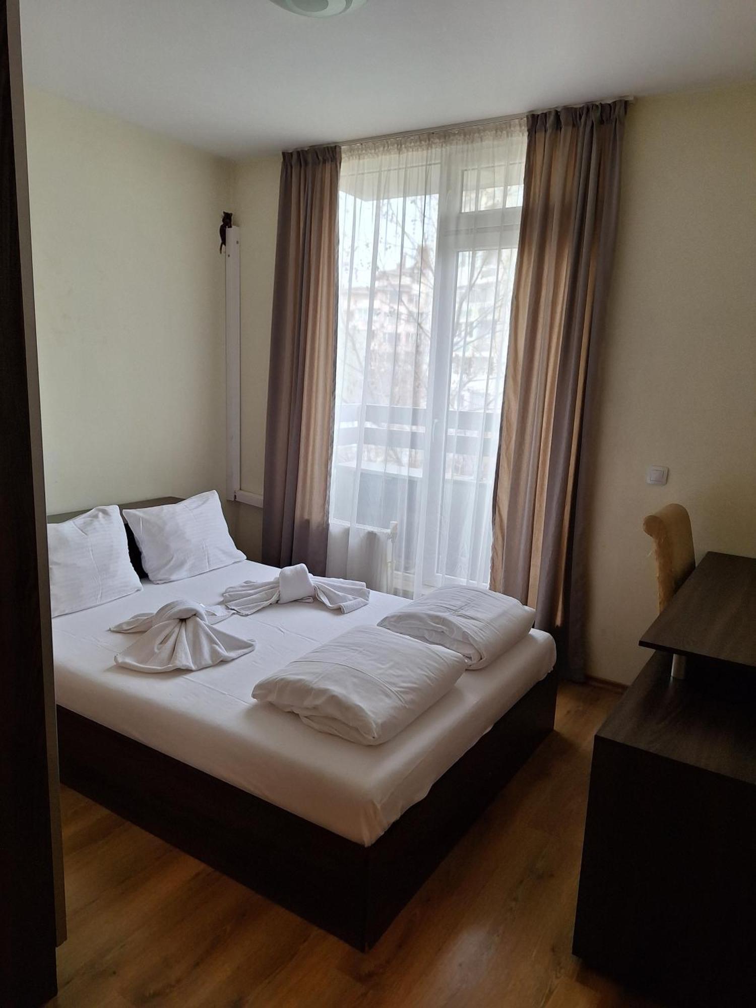 Apartments Mladost 1A Sofia Exterior foto